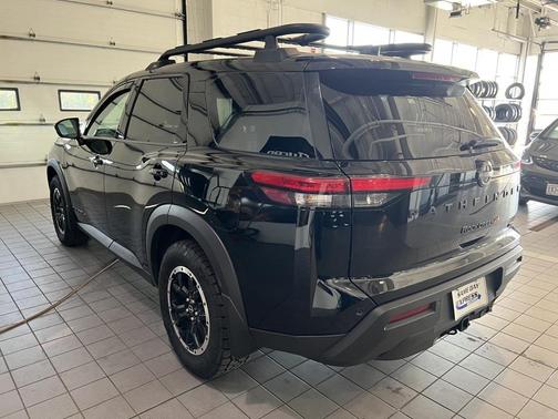 2024 Nissan Pathfinder Rock Creek 4WD