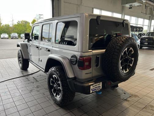 2024 Jeep Wrangler 4xe Rubicon X