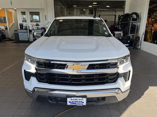 2025 Chevrolet Silverado 1500 LT