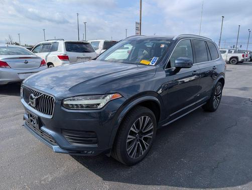 2020 Volvo XC90 T5 Momentum