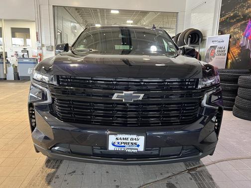 2023 Chevrolet Tahoe 4WD RST