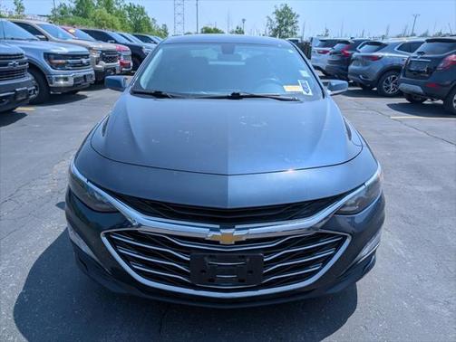 2022 Chevrolet Malibu FWD LT