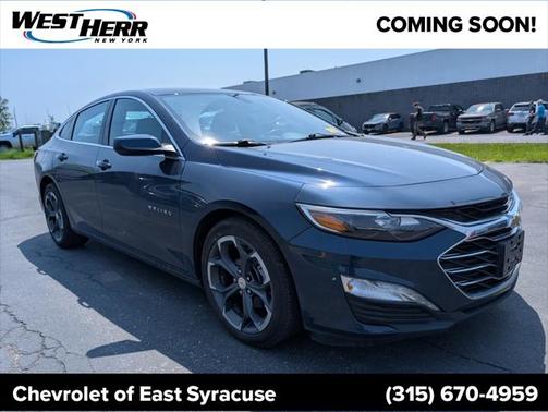 2022 Chevrolet Malibu FWD LT