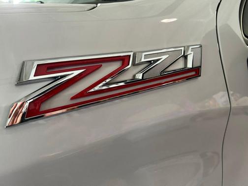 Summit White 2023 Chevrolet Silverado 1500 LT Trail Boss
