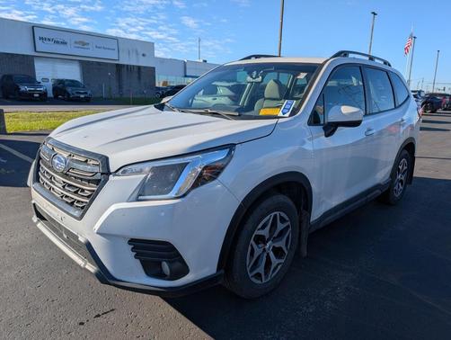 2023 Subaru Forester Premium
