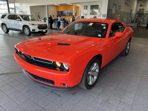 2021 Dodge Challenger SXT