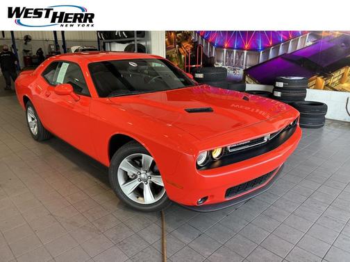 2021 Dodge Challenger SXT