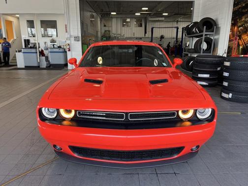2021 Dodge Challenger SXT