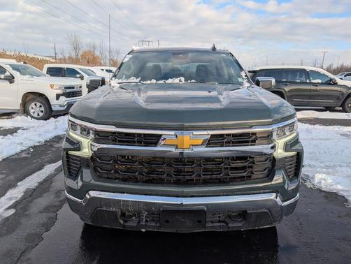 2025 Chevrolet Silverado 1500 LT