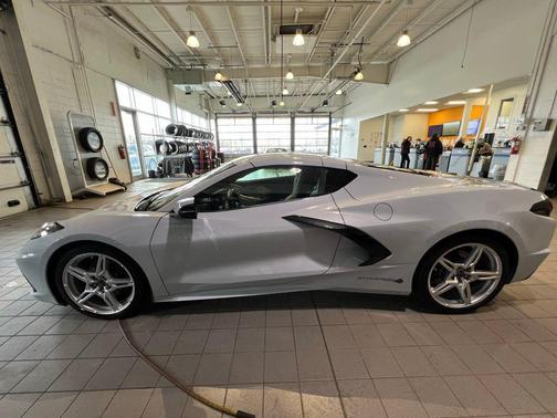 2023 Chevrolet Corvette Stingray w/2LT