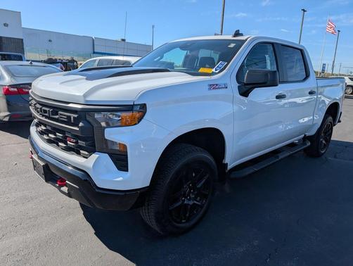 2023 Chevrolet Silverado 1500 Custom Trail Boss