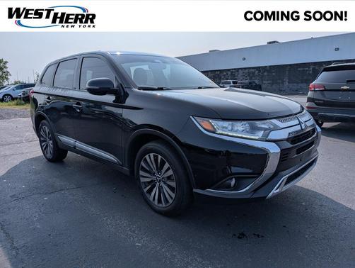 2020 Mitsubishi Outlander SE