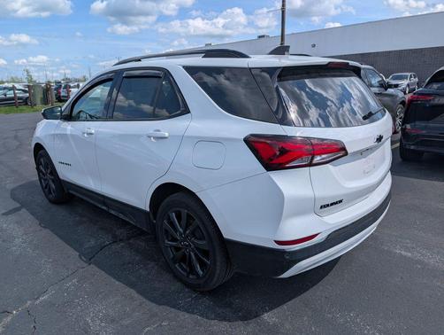 Summit White 2023 Chevrolet Equinox AWD RS