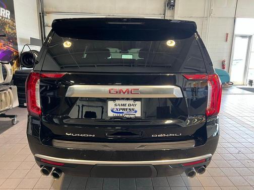 2023 GMC Yukon XL Denali