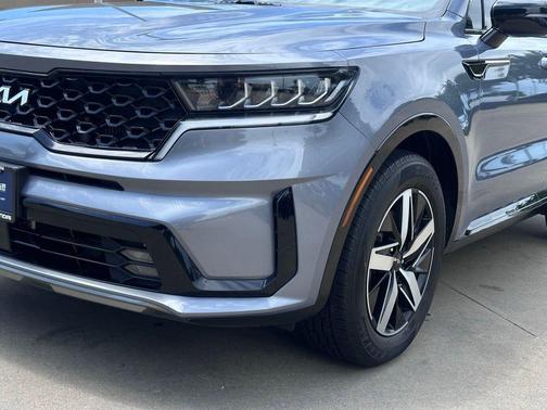 Everlasting Silver 2022 Kia Sorento EX