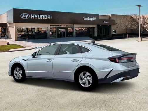 2026 Hyundai SONATA SE