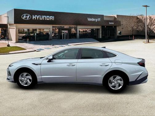 2026 Hyundai SONATA SE