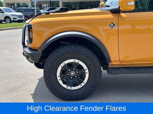 Cyber Orange Metallic Tricoat 2021 Ford Bronco Outer Banks