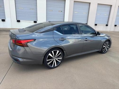 2020 Nissan Altima SR VC-Turbo FWD
