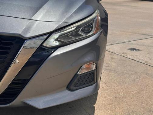 2020 Nissan Altima SR VC-Turbo FWD