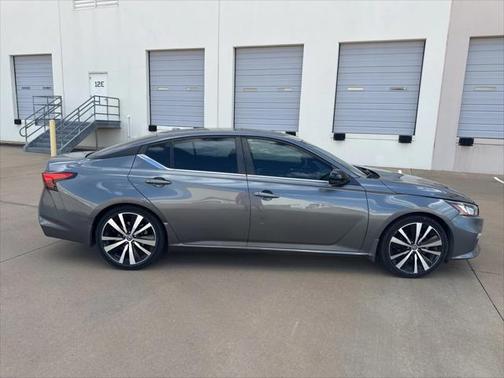 2020 Nissan Altima SR VC-Turbo FWD