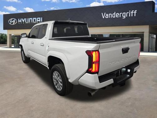 2025 Toyota Tacoma SR5