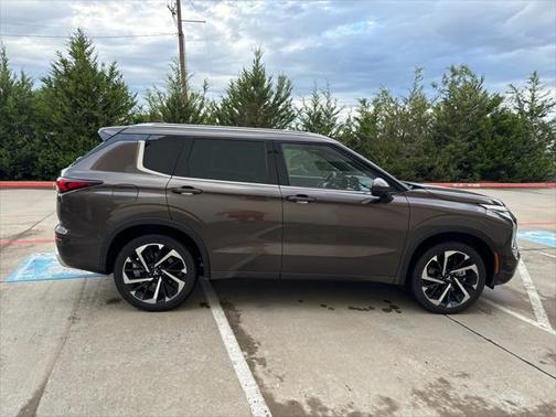 2022 Mitsubishi Outlander SEL 2.5 2WD