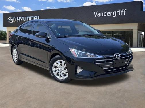 2019 Hyundai ELANTRA SE