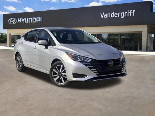 2025 Nissan Versa 1.6 SV