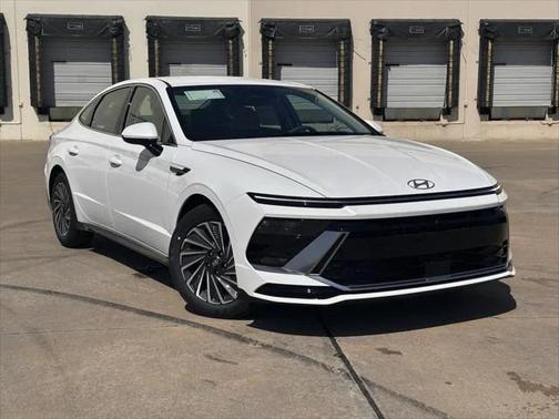 2025 Hyundai SONATA Hybrid SE