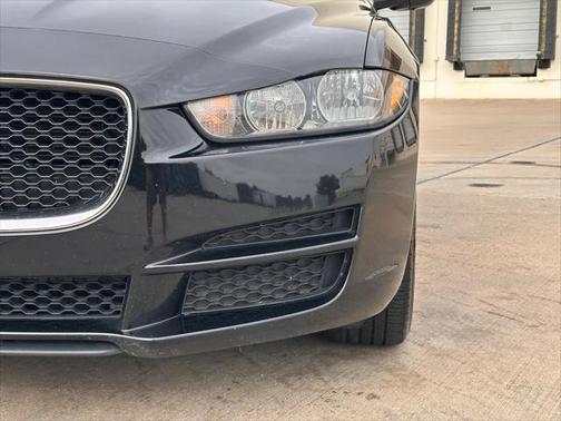 2019 Jaguar XE 25t Premium