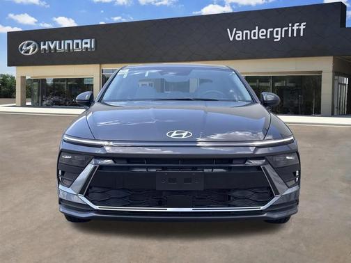 2025 Hyundai SONATA SE