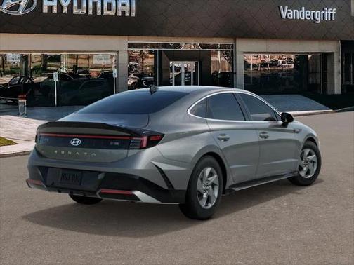 2025 Hyundai SONATA SE