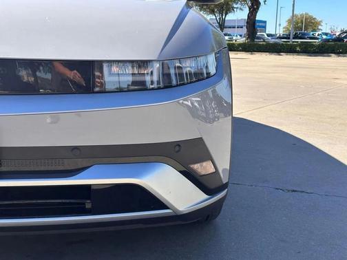 2026 Hyundai IONIQ 5 SE