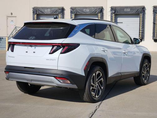 Creamy White Pearl 2026 Hyundai TUCSON Plug-In Hybrid Limited