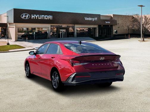 2026 Hyundai ELANTRA Sport
