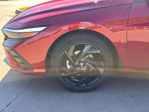 2026 Hyundai ELANTRA Sport