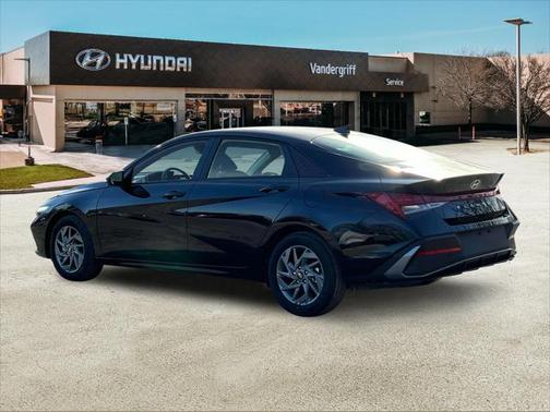 2025 Hyundai ELANTRA HEV Blue