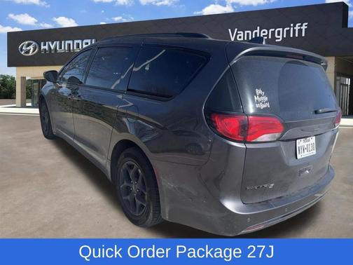 2020 Chrysler Pacifica Touring-L Plus