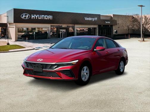 2025 Hyundai ELANTRA SE