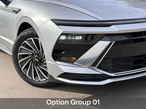 2025 Hyundai SONATA Hybrid SE