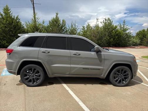 2019 Jeep Grand Cherokee Altitude