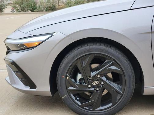 2026 Hyundai ELANTRA Sport