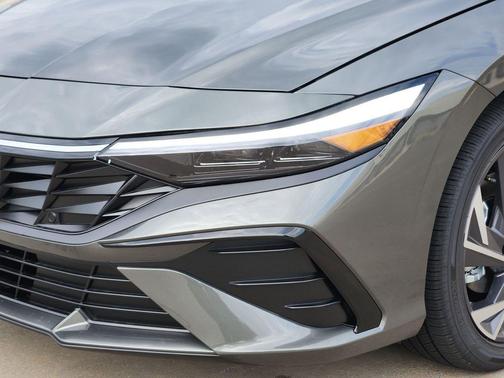 Amazon Gray 2026 Hyundai ELANTRA Limited