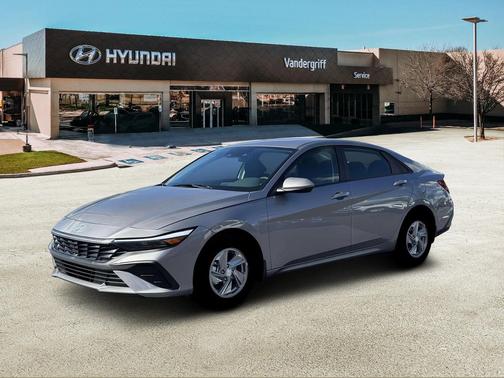 2026 Hyundai ELANTRA SE