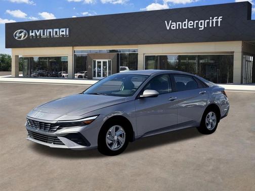 2026 Hyundai ELANTRA SE