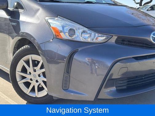 2016 Toyota Prius v Five