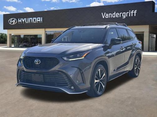 2022 Toyota Highlander XSE