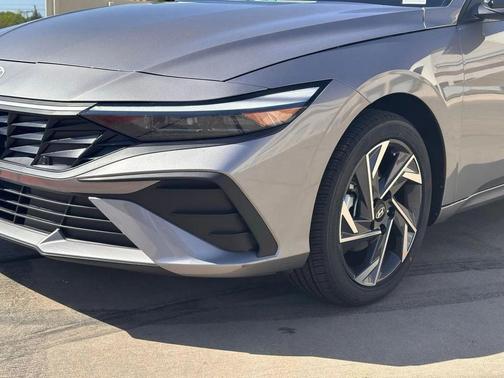 2025 Hyundai ELANTRA Sport