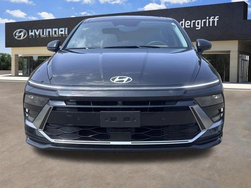 Abyss Black 2025 Hyundai SONATA Hybrid Limited